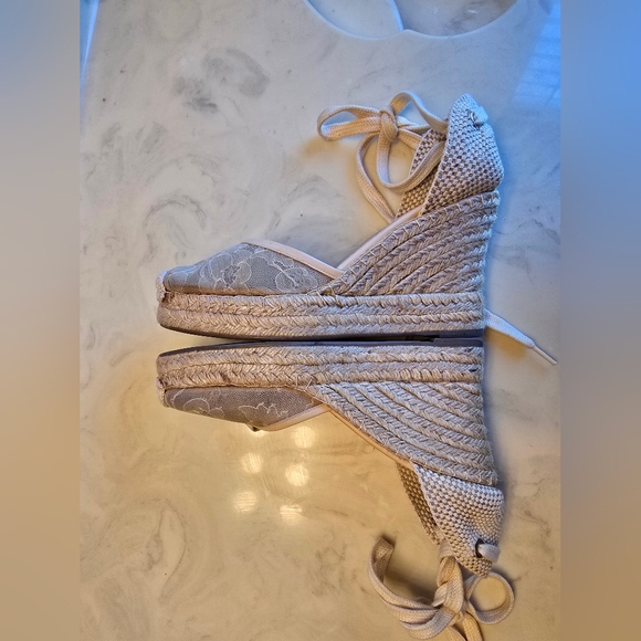 Valentino Garavani Beige Lace Espadrille Lace Up Wedges Size 39 - Picture 9 of 11